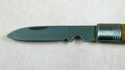 Taschenmesser mit Holzgriff 