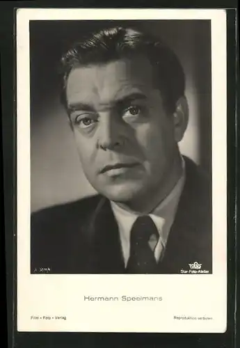 AK Schauspieler Hermann Speelmans, Porträt im Anzug mit Krawatte