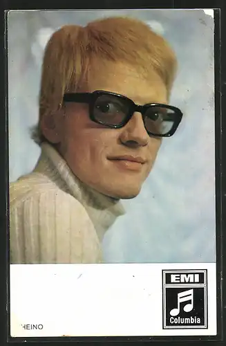 AK Sänger Heino mit Sonnenbrille über die Schulter blickend, mit Unterschrift