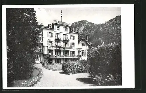 AK Vitznau, Hotel Alpenrose, Bes. Fam. Achermann-Hoffmann, vom Weg aus