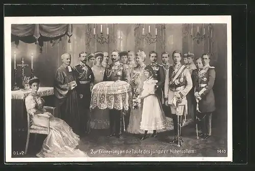 AK Mitglieder d. kaiserlichen Familie bei der Taufe des jüngsten Hohenzollern, Fotomontage