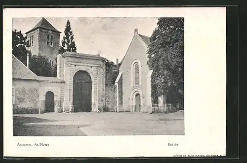 AK Solesmes, entrée de l'église St-Pierre