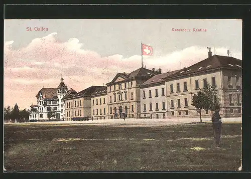AK St. Gallen, Kaserne und Kantine, Soldat in Uniform mit geschulterten Gewehr