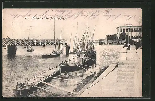 AK Kairo, Le Pont ouvert, Hafenpartie mit Brücke