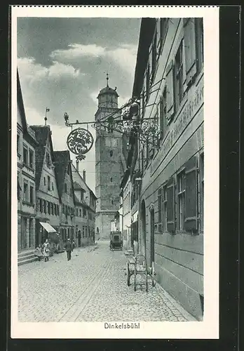 AK Dinkelsbühl, alte Gasse mit Stadtturm