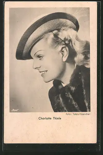 AK Schauspielerin Charlotte Thiele, Portrait im Profil mit Hut