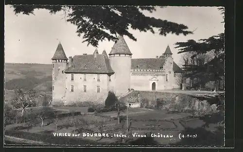 AK Virieu-sur-Bourbre, vieux château