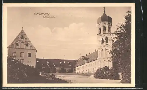 AK Heiligenberg, Schlossvorhof