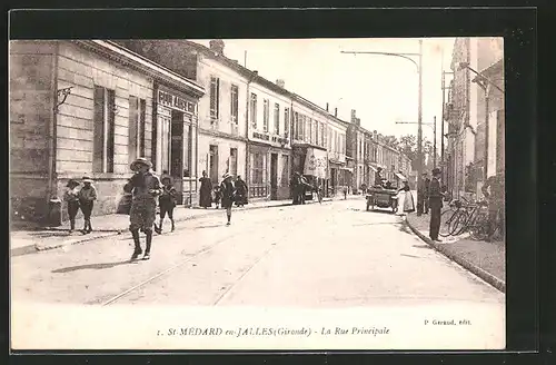 AK St-Médard-en-Jalles, La rue principale mit Geschäften