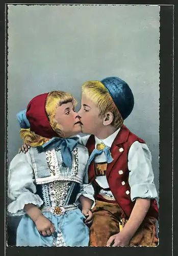 AK Schweiz, Appenzeller Kinder in Tracht küssen sich