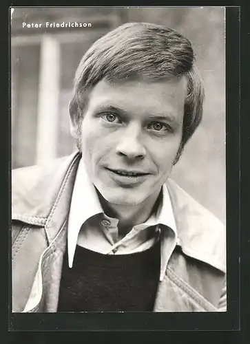 AK Schauspieler Peter Friedrichson in heller Lederjacke