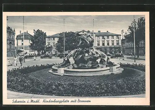 AK Schwerin, Hindenburgplatz mit Brunnen