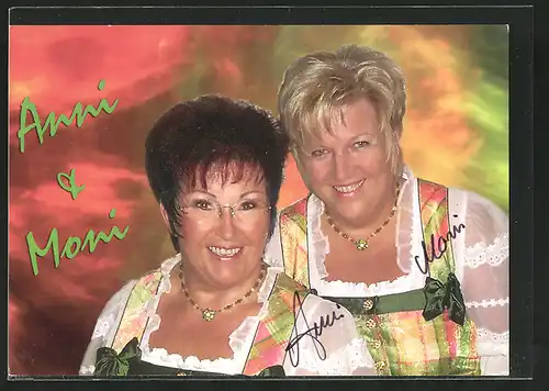 AK Musikerinnen Anni und Moni lächelnd in Kamera blickend, Autogramme