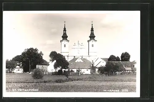 AK St. Veit am Vogau, Blick zur Kirche