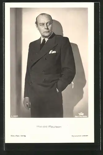 AK Schauspieler Harald Paulsen im Anzug posierend