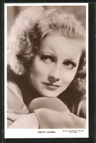 AK Schauspielerin Portrait Greta Garbo
