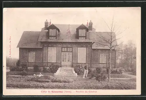 AK Sissonne, camp de Sissonne, pavillon du général