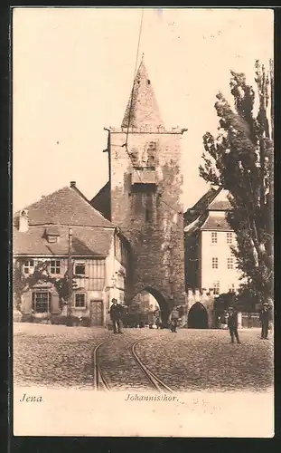 AK Jena, Johannisstrasse mit Blick zum Johannisthor