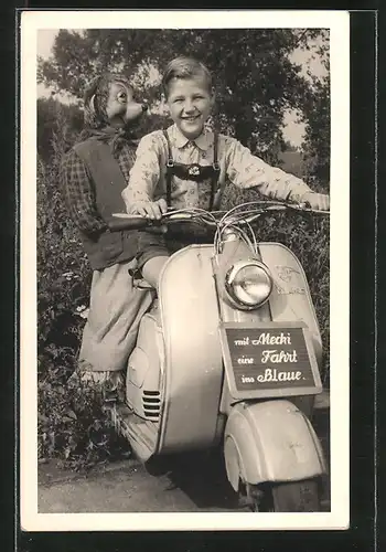 Foto-AK Motorrad NSU-Lambretta, kleiner Junge macht mit Mecki eine Fahrt ins Blaue