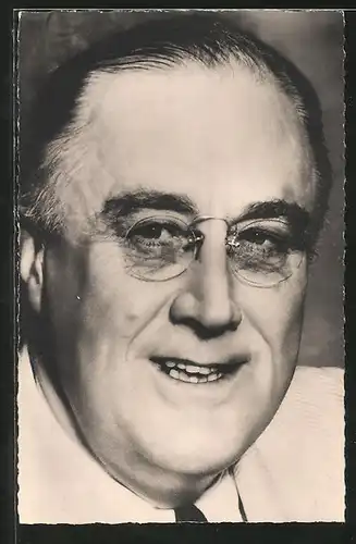 AK Franklin D. Roosevelt, Präsident der USA, Portrait mit Brille