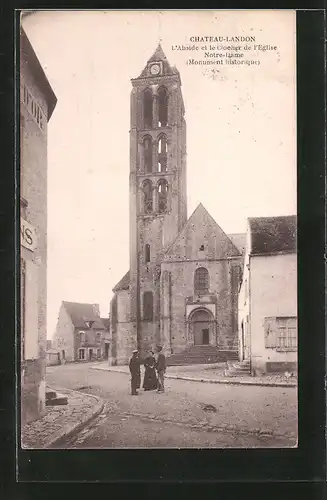 AK Chateau-Landon, L'Abside et le Clocher de l'Eglise Notre Dame