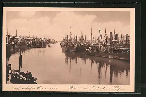 AK Bremerhaven, Fischereihafen Wesermünde Nordende mit Schiffen