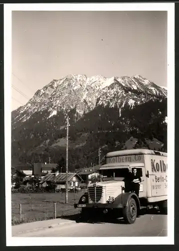 Fotografie LKW Büssing, Lastwagen der Spedition Kolberg & Co. in Berlin-Charlottenburg