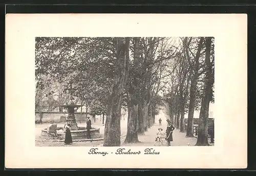 AK Bernay, boulevard Dubus, Kinder im Park