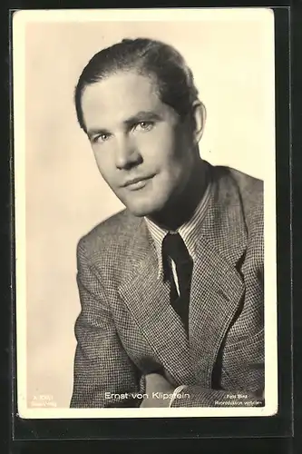 AK Schauspieler Ernst von Klipstein im Anzug posierend