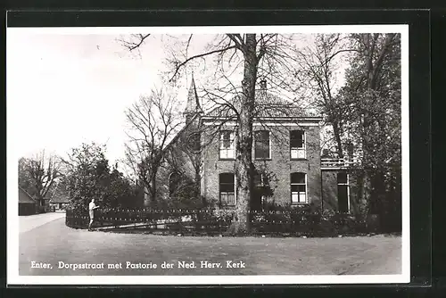 AK Enter, Dorpstraat met Pastorie der Ned. Herv. Kerk