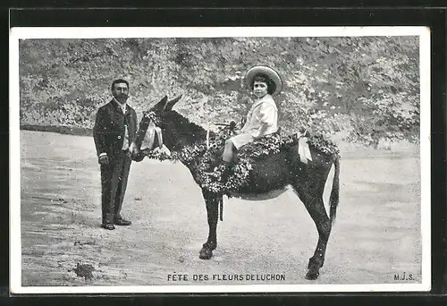 AK Luchon, Fête des Fleurs, Kind reitet auf einem Esel