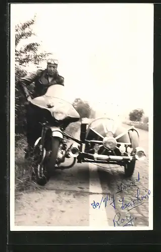 Foto-AK Motorradfahrer mit Vincent HRD und Beiwagen