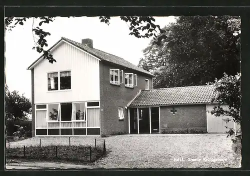 AK Hall, Groene Kruisgebouw