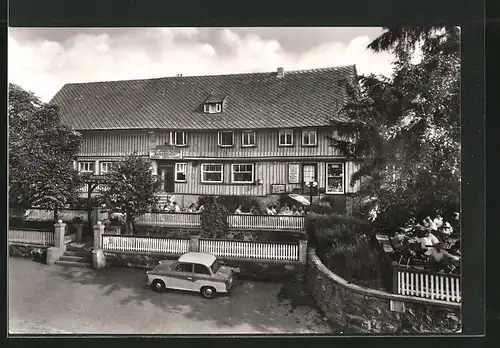 AK Trautenstein, Trabbi vor der Konsum-Gaststätte "Bergeshöh"