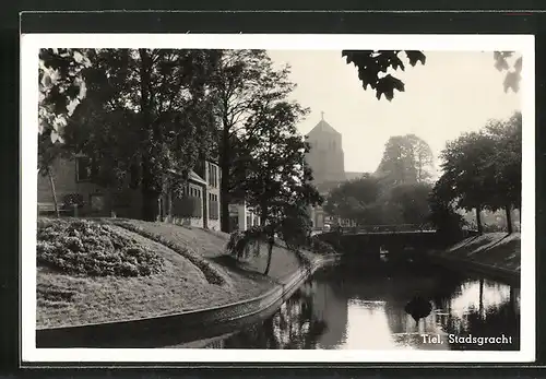 AK Tiel, Uitzicht op Stadsgracht