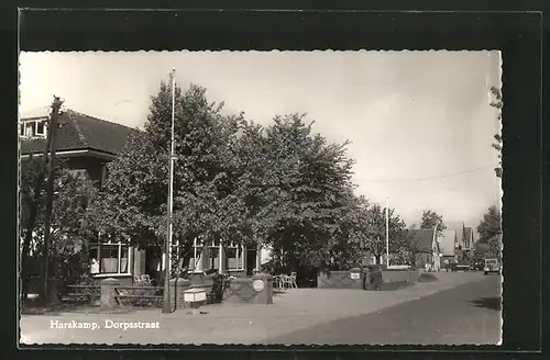 AK Harskamp, Dorpsstraat, Partie in der Dorfstrasse