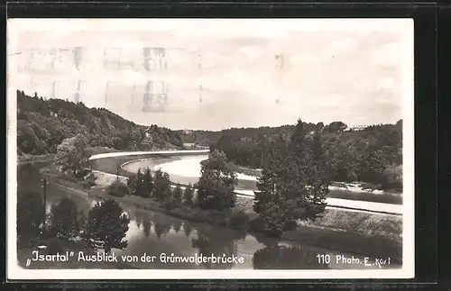 AK Grünwald, Ortsansicht von der Grünwalderbrücke aus gesehen