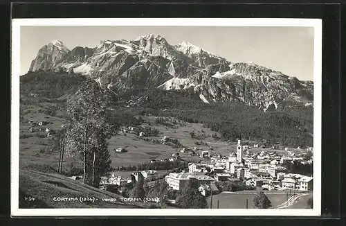 AK Cortina, Ortsansicht vom Hügel aus