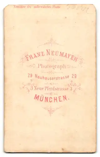 Fotografie Franz Neumayer, München, Brustportrait Herr mit Oberlippenbart