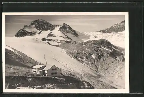 AK Wiesbadener Hütte, Berghütte mit Blick auf den Gipfel