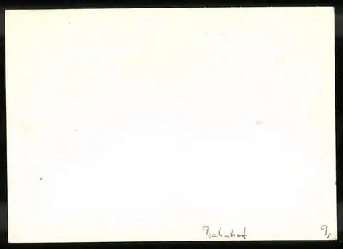 Fotografie 1.WK, Fotograf unbekannt, Ansicht Chauny, Beschuss deutscher Truppen 1917, Zerstörung & Trümmer am Bahnhof