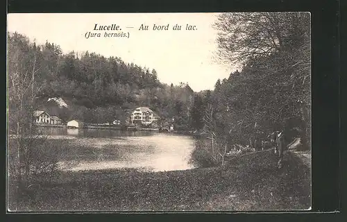 AK Lucelle, Au bord du lac
