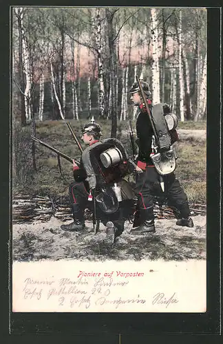 AK Pioniere auf Vorposten, Soldaten mit Pickelhaube im Wald
