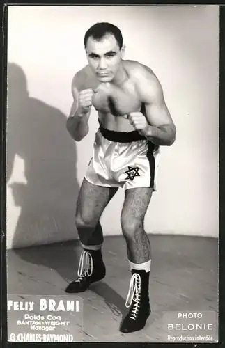 Fotografie Belonie, Boxer Felix Brami, Profi-Boxer im Bantam-Gewicht beim Aufwärmen