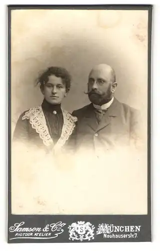 Fotografie Samson & Co, München, Portrait bürgerliches Paar