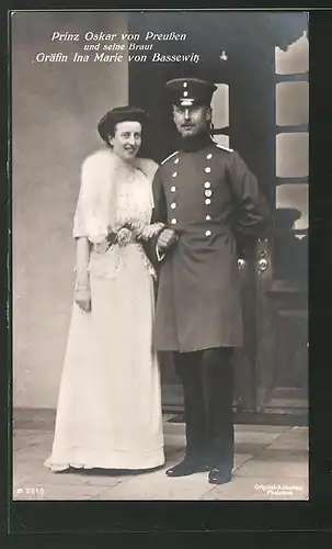 AK Prinz Oskar von Preussen und seine Braut, Gräfin Ina Marie von Bassewitz