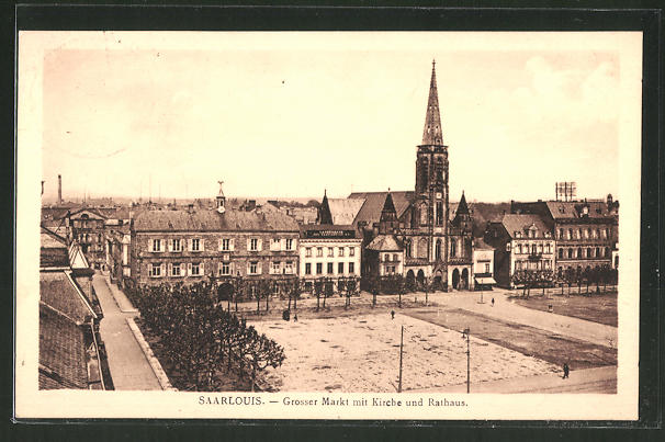 AK Saarlouis, Grosser Markt mit Kirche und Rathaus Nr