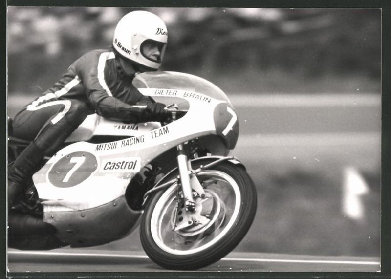 Fotografie MotorradRennen, Rennfahrer Dieter Braun auf Motorrad Yamaha