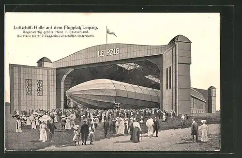 AK Leipzig, Zeppelin in der Luftschiffhalle auf dem Flugplatz