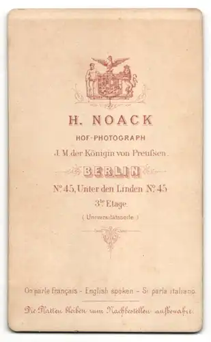 Fotografie H. Noack, Berlin, Portrait Mann mit Vollbart im feinen Zwirn
